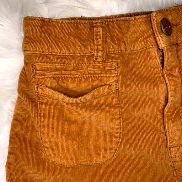 ⥈S O L D⥈  BDG | High Waisted Corduroy Shorts | 27 - Picture 3 of 4